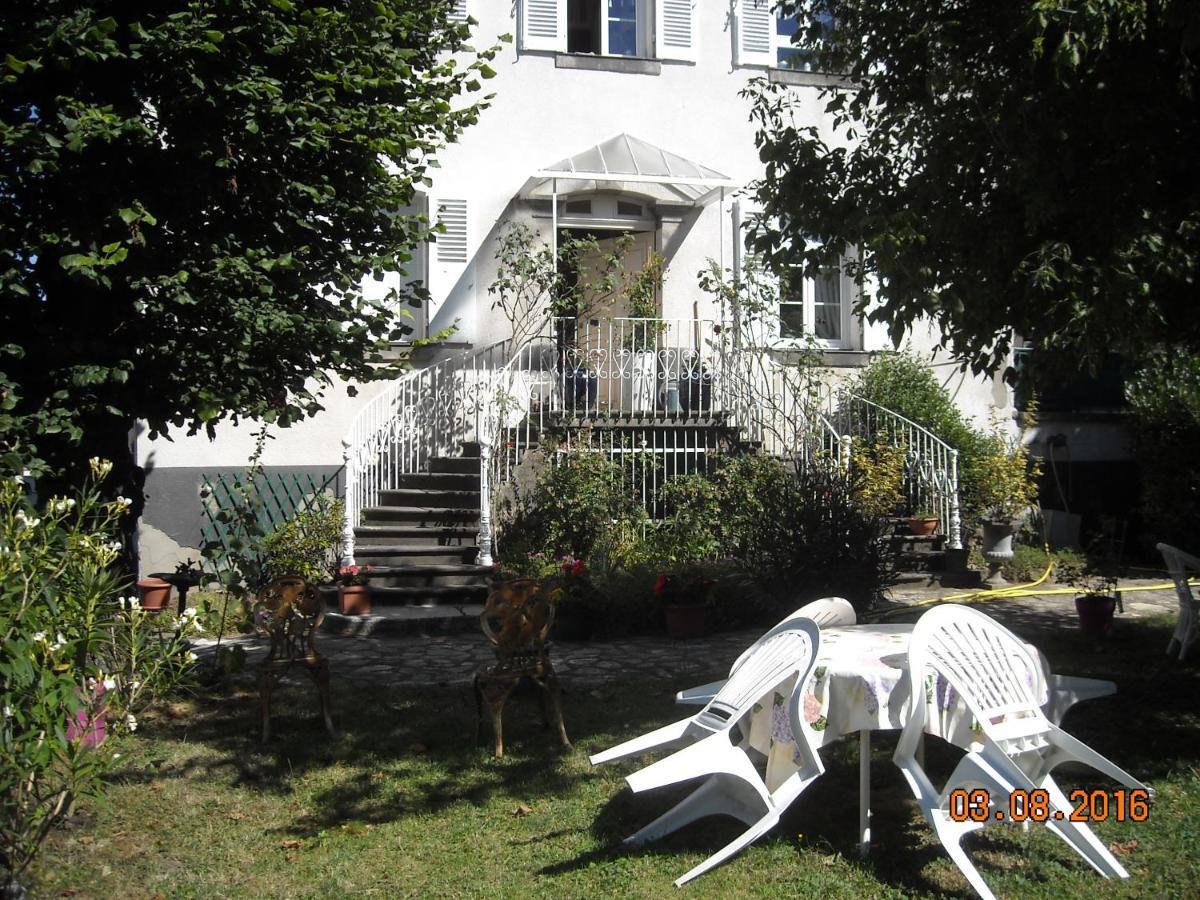 Maison De Retraite Vertaizon ภายนอก รูปภาพ