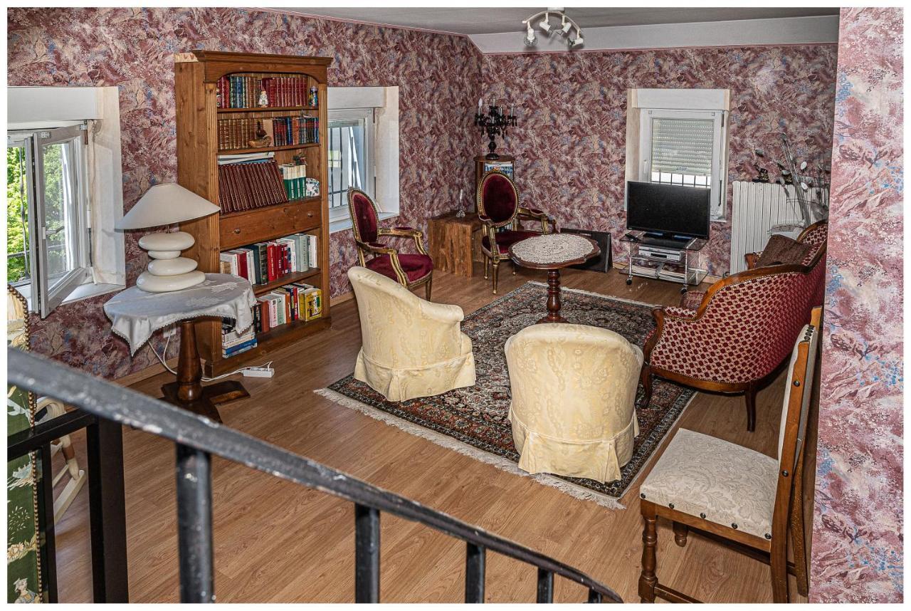 Maison De Retraite Vertaizon ภายนอก รูปภาพ