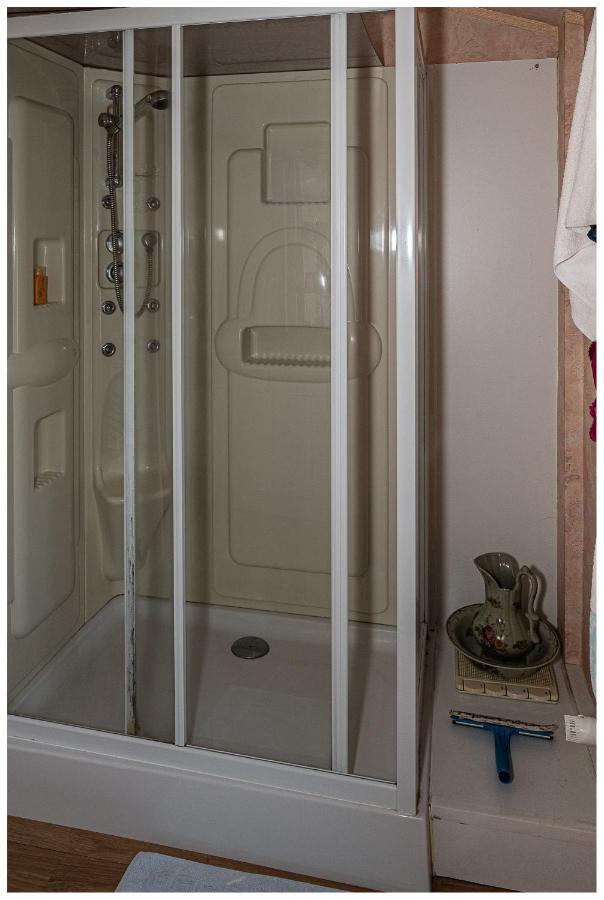 Maison De Retraite Vertaizon ภายนอก รูปภาพ