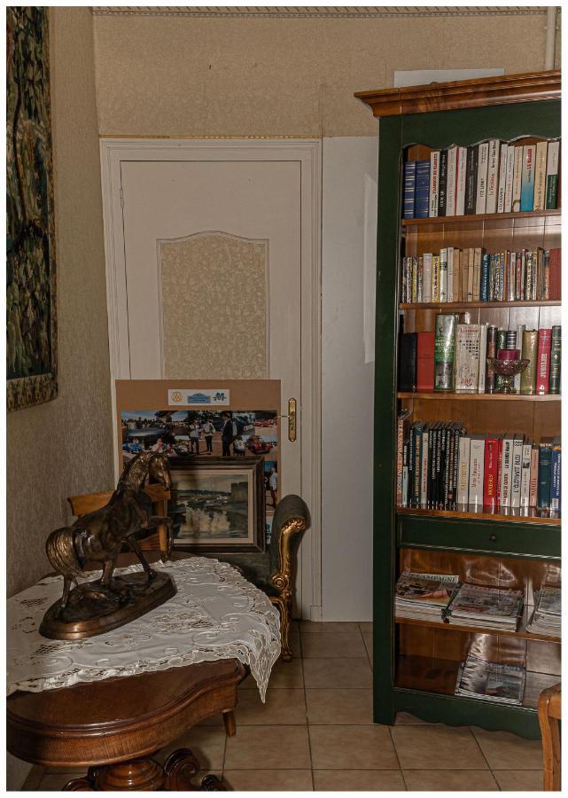 Maison De Retraite Vertaizon ภายนอก รูปภาพ